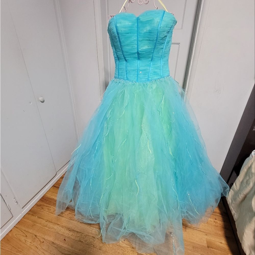 Special Occasion Dress 👗